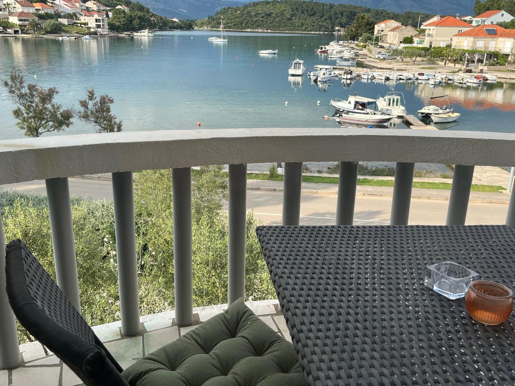 Apartments Ana By The Sea Лумбарда Экстерьер фото